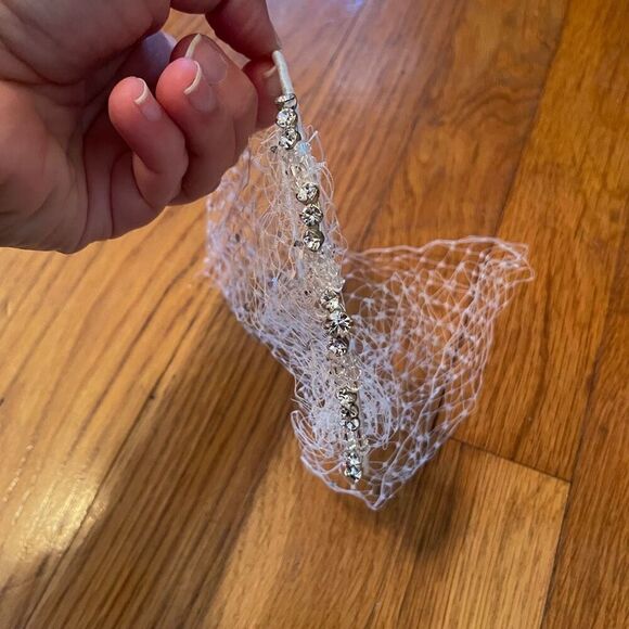BRIDAL HEADBAND WITH NETTING & BLING - Picture 3 of 5